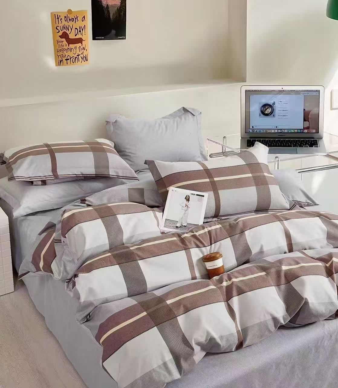 Premium Quality – Luxury Bedding with Fitted Sheet & 4 Pillowcases (Multiple Designs/Variants) 6-Piece King Size Quilt Cover Set