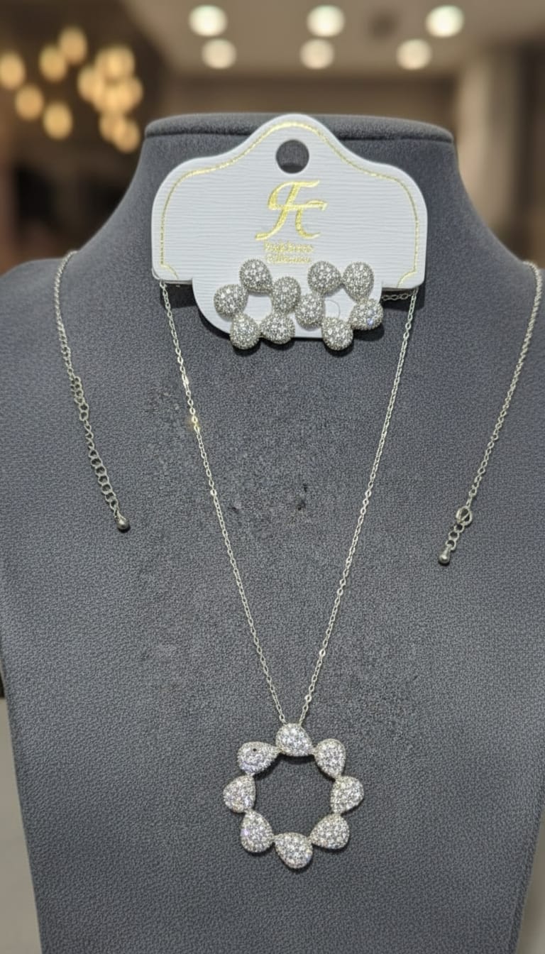 Flower Circle Pendant Necklace & Earrings Set for Women | Sparkling Jewelry