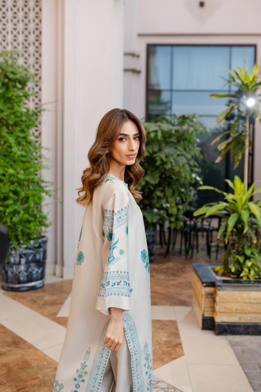 Cream Embroidered Cotton Satin Blend Kaftan Coord Set | Available in Turquoise & Black | SKU: J6137