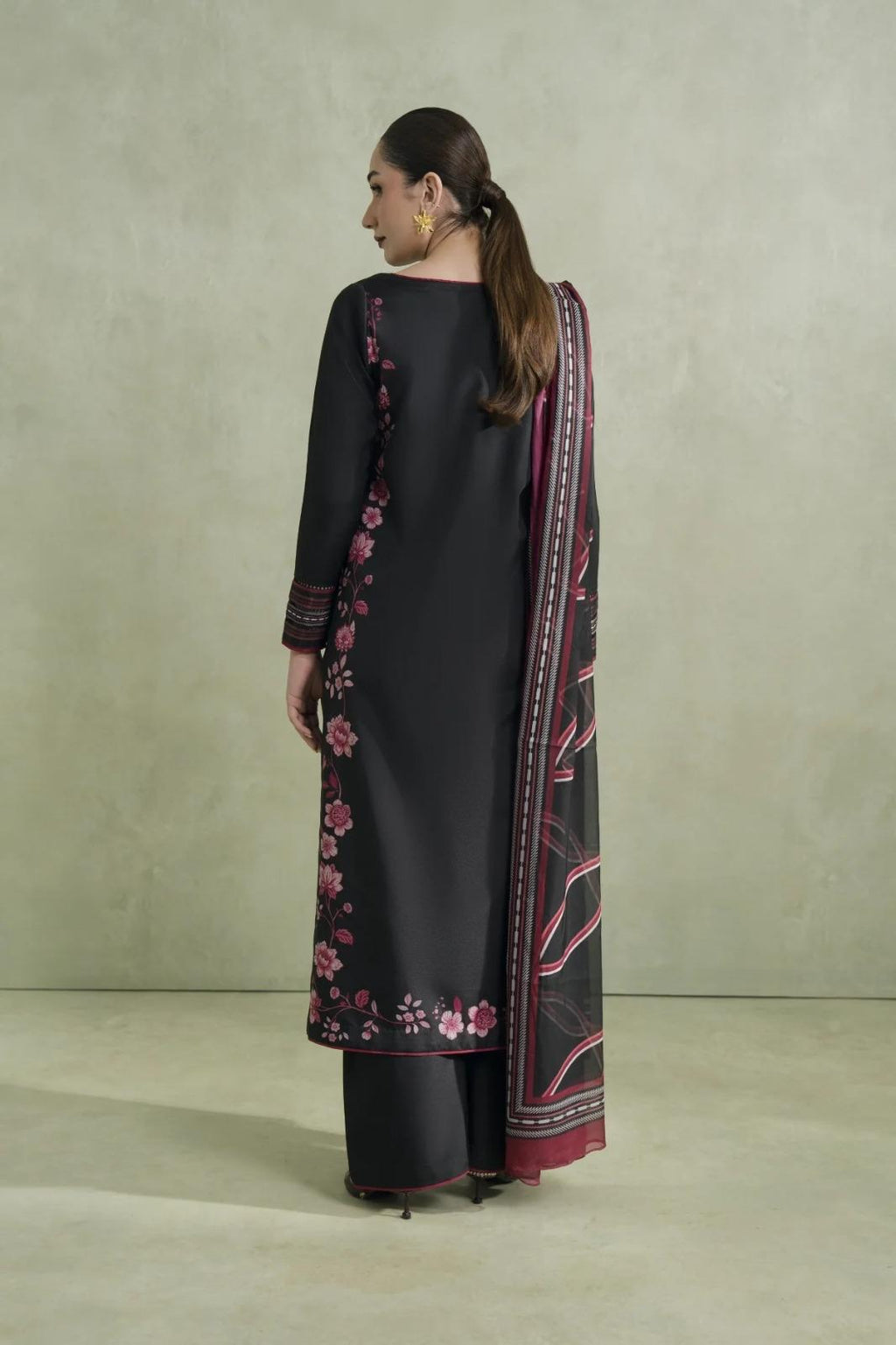Black Pink Floral Embroidered Premium Soft Crepe 2PC Coord Set | Square Neck Kurta with Pants | SKU: J6128