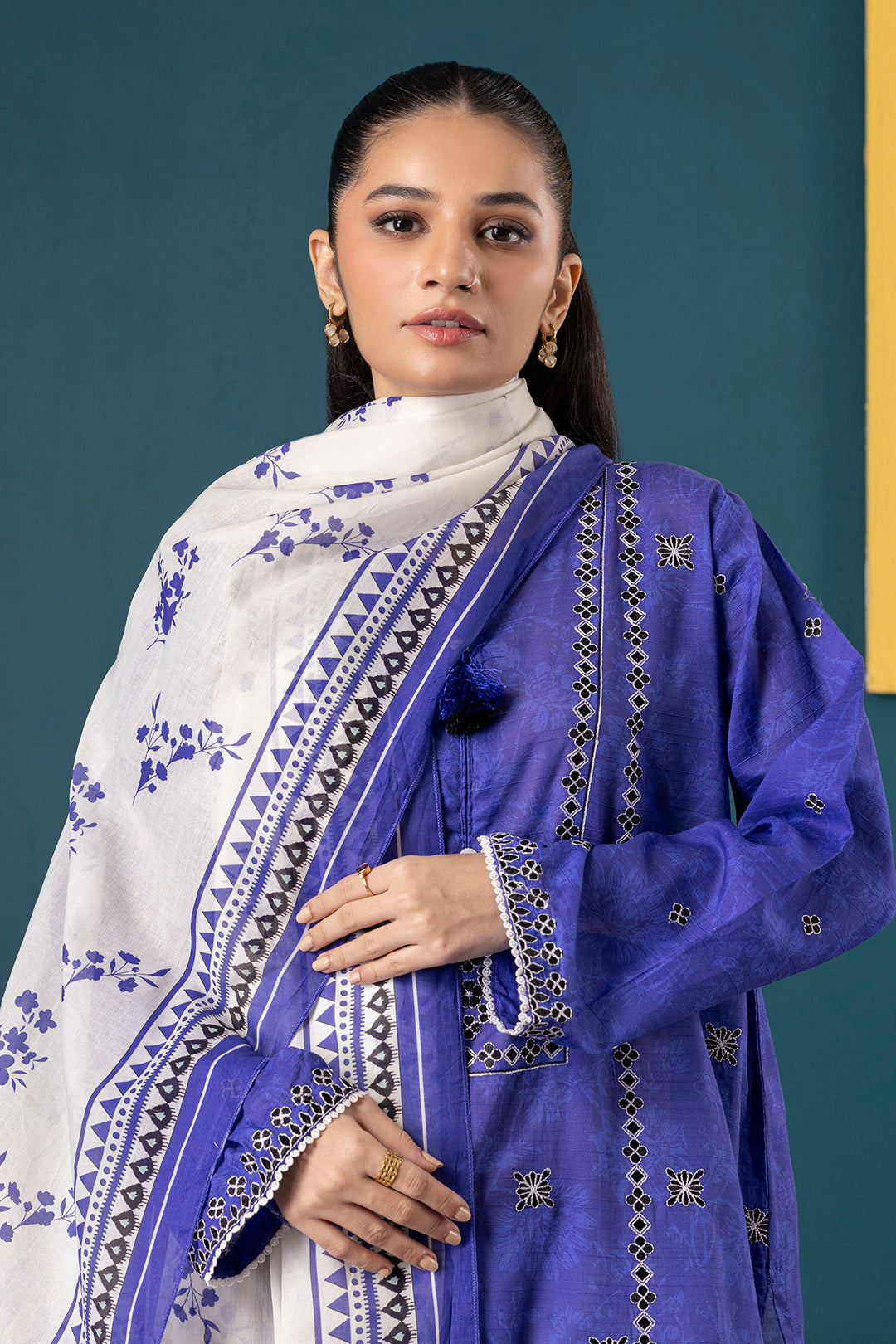 Embroidered Kurta Dupatta - 2230