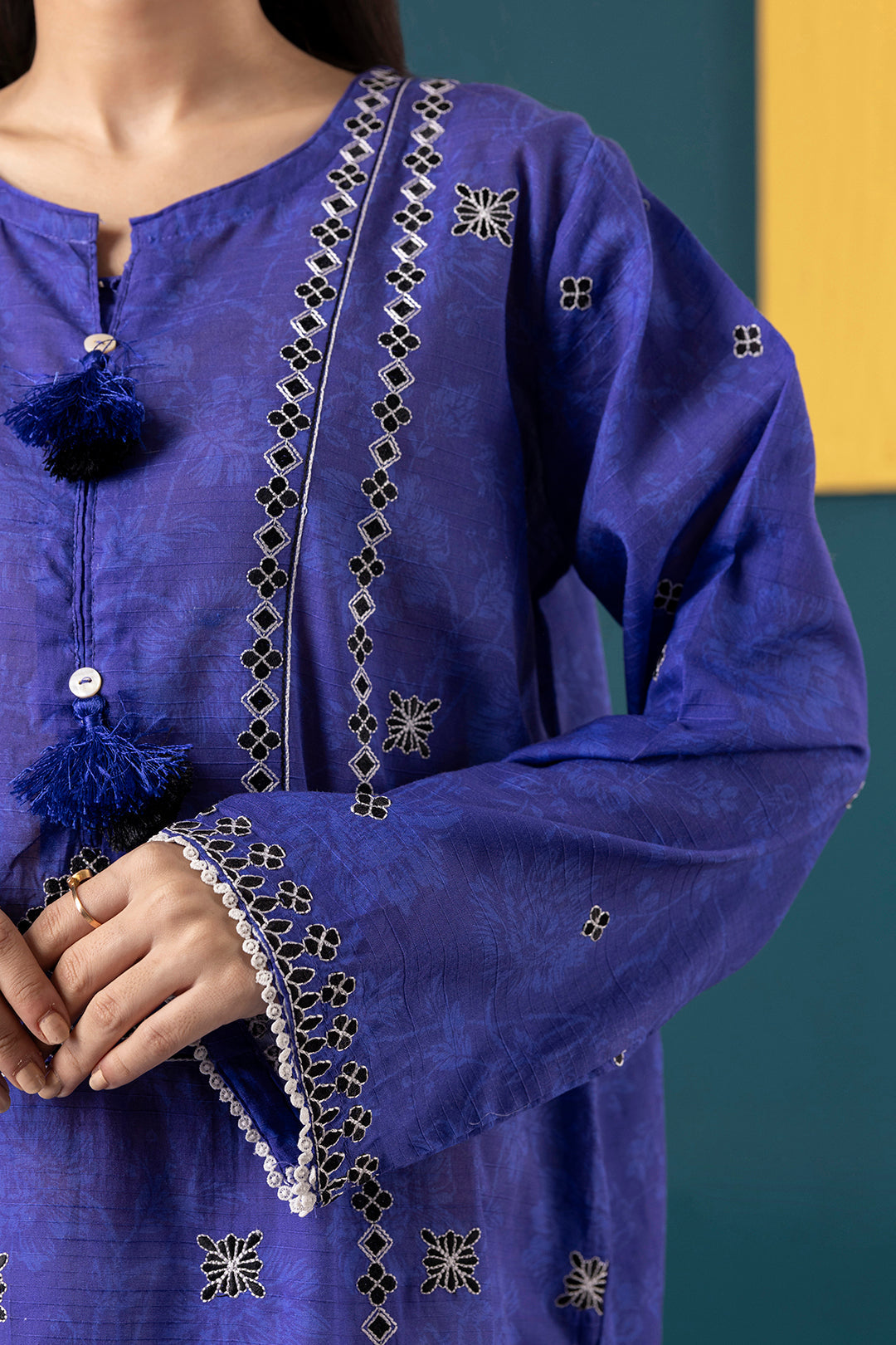 Embroidered Kurta Dupatta - 2230