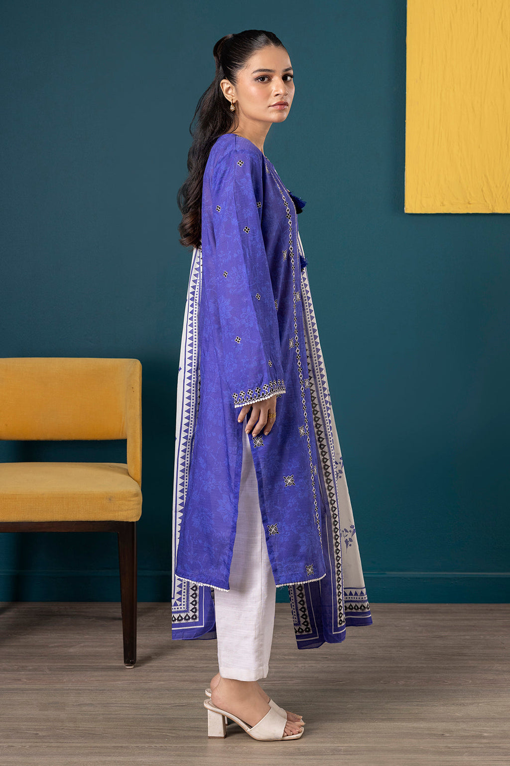 Embroidered Kurta Dupatta - 2230