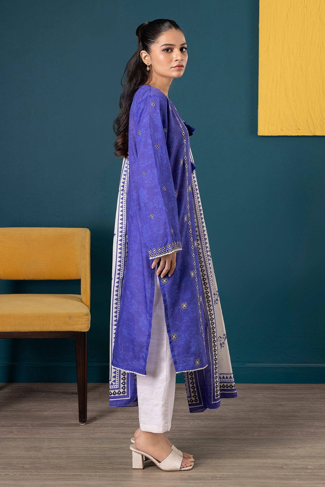 Embroidered Kurta Dupatta - 2230