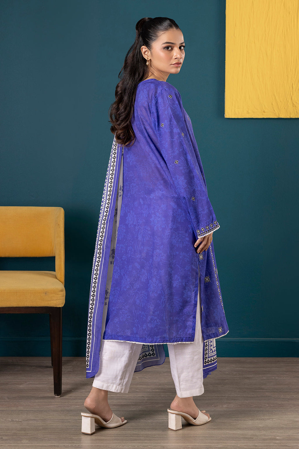Embroidered Kurta Dupatta - 2230