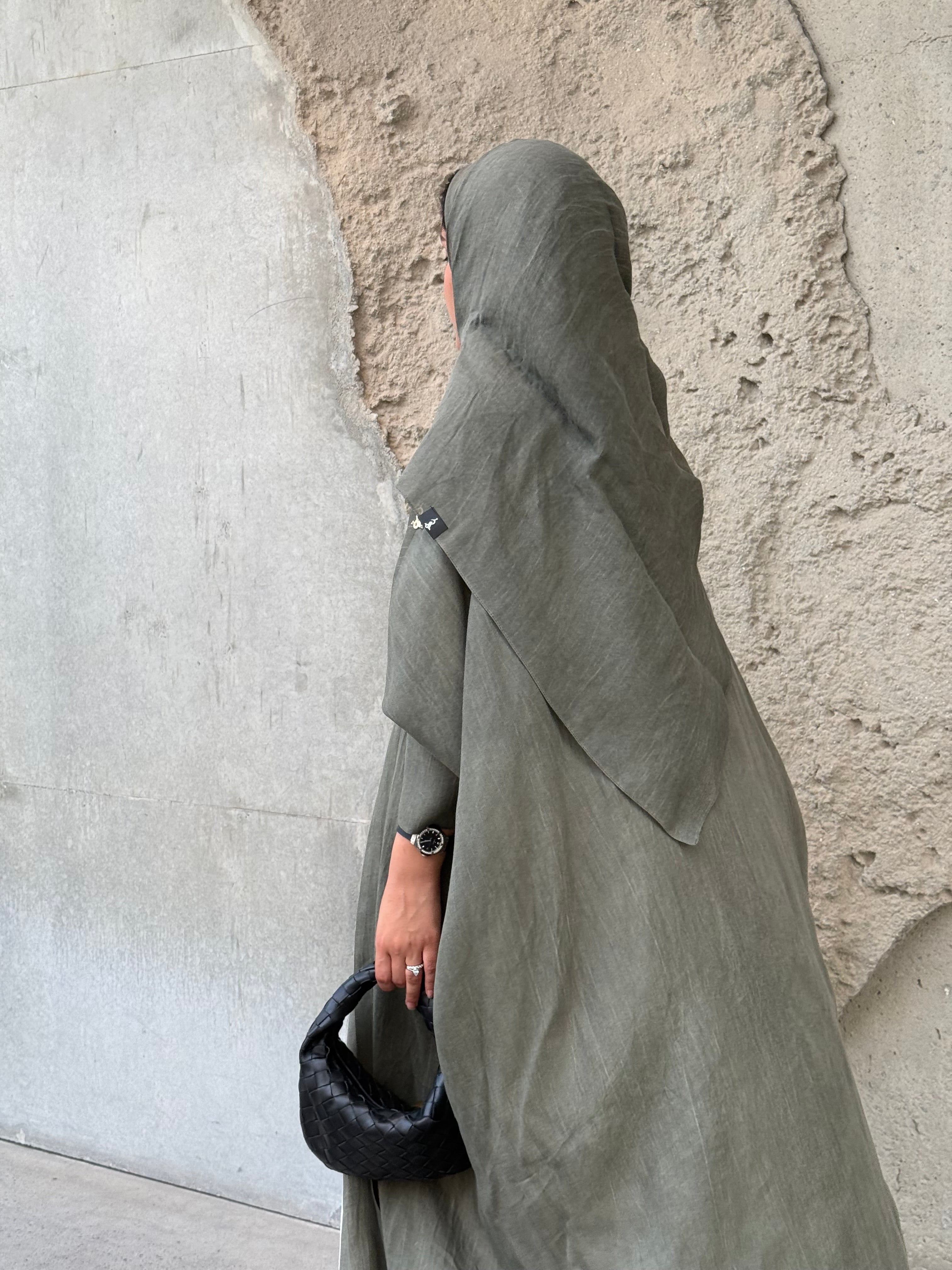 Turkish linen abaya, half-bisht cut - Green