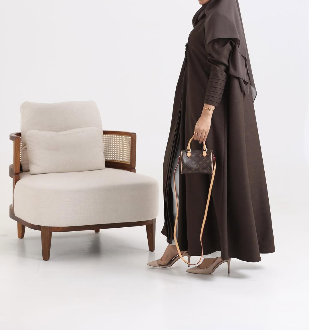 Brown Crepe pattern details Abaya