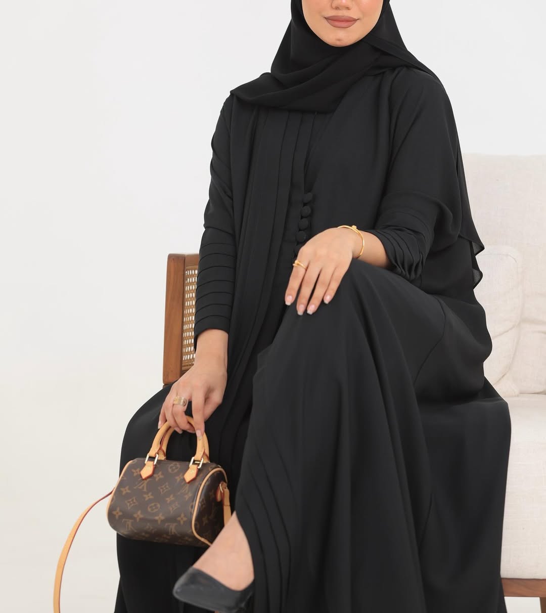 Black Crepe pattern details Abaya
