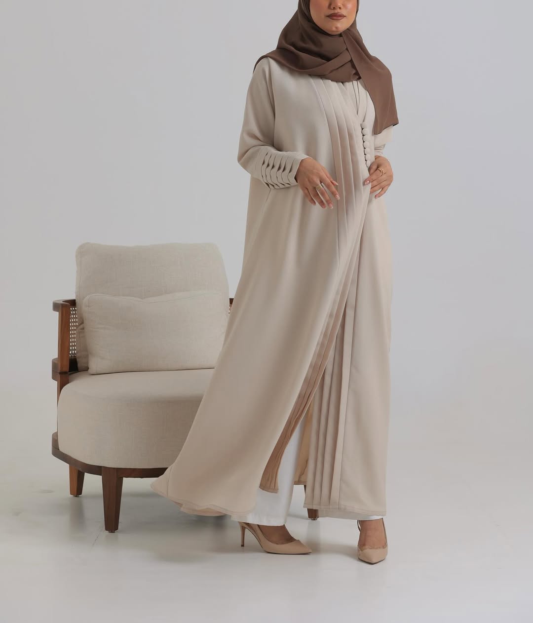 Beige Crepe pattern details Abaya